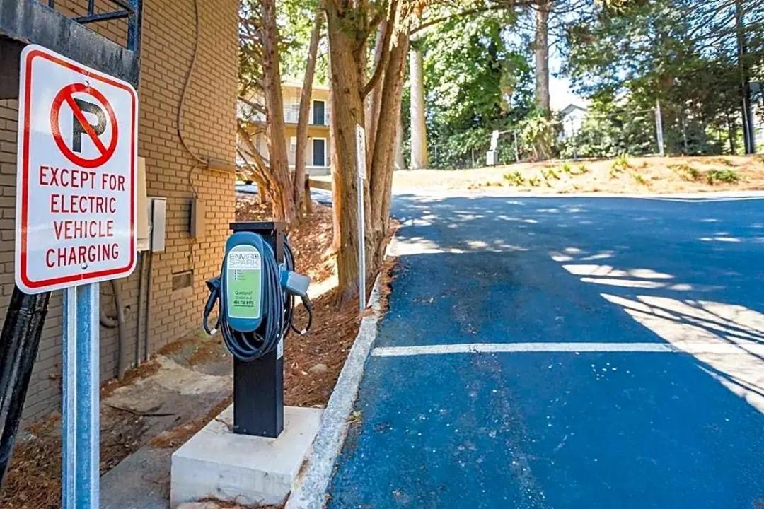 Moonlight Suite King Bd Free Parking Fast Wi-Fi Kitchen Pool Atlanta Exteriér fotografie